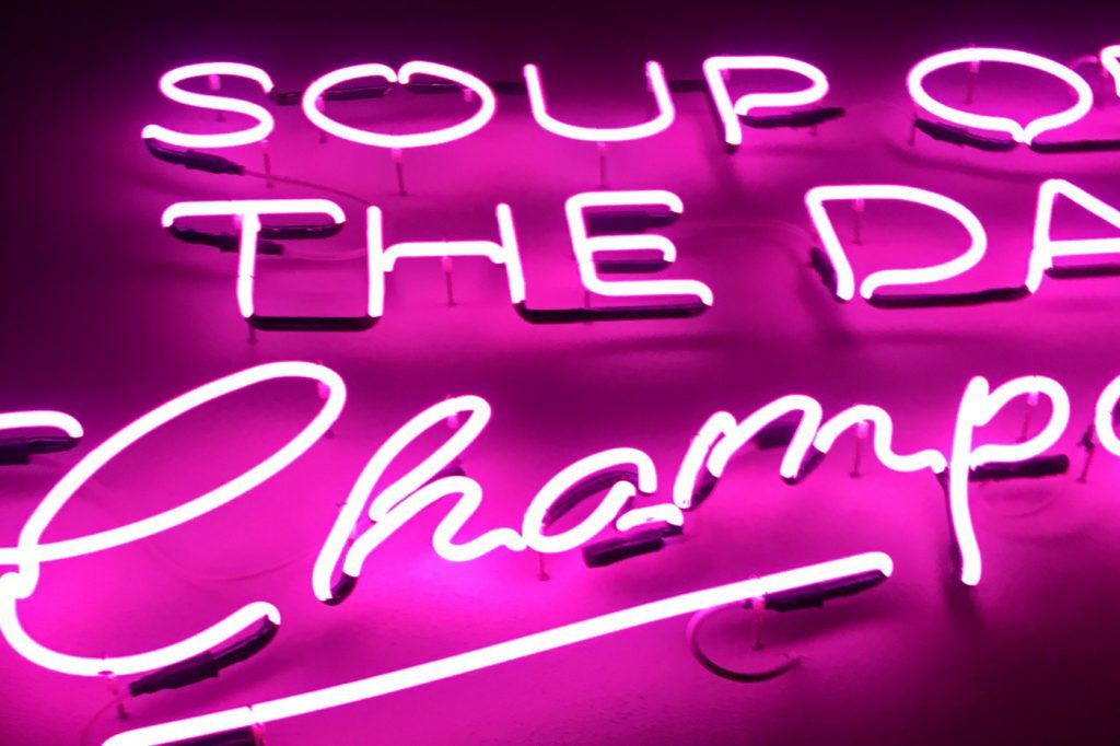 Soup of the day Champagner Alexander Herrmann Imperial Schriftzug / Food Fellas